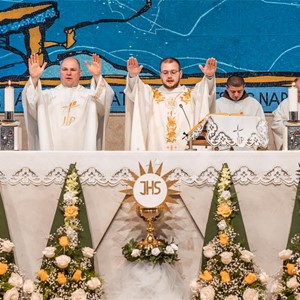 Mladomisnik vlč. Iviček predvodio misu u Nacionalnom svetištu sv. Josipa